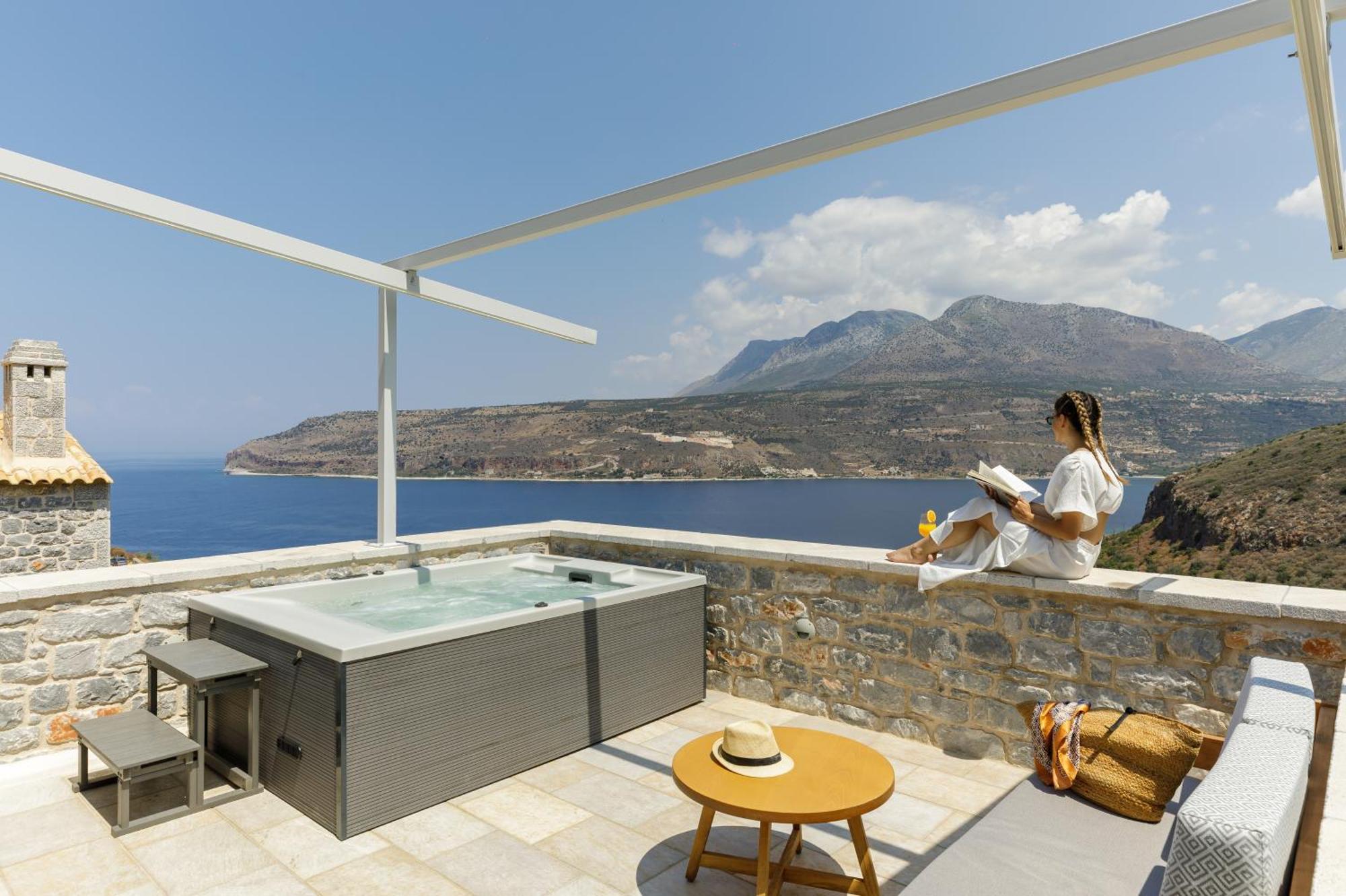 Trapela Limeni Luxury Suites Ruang foto